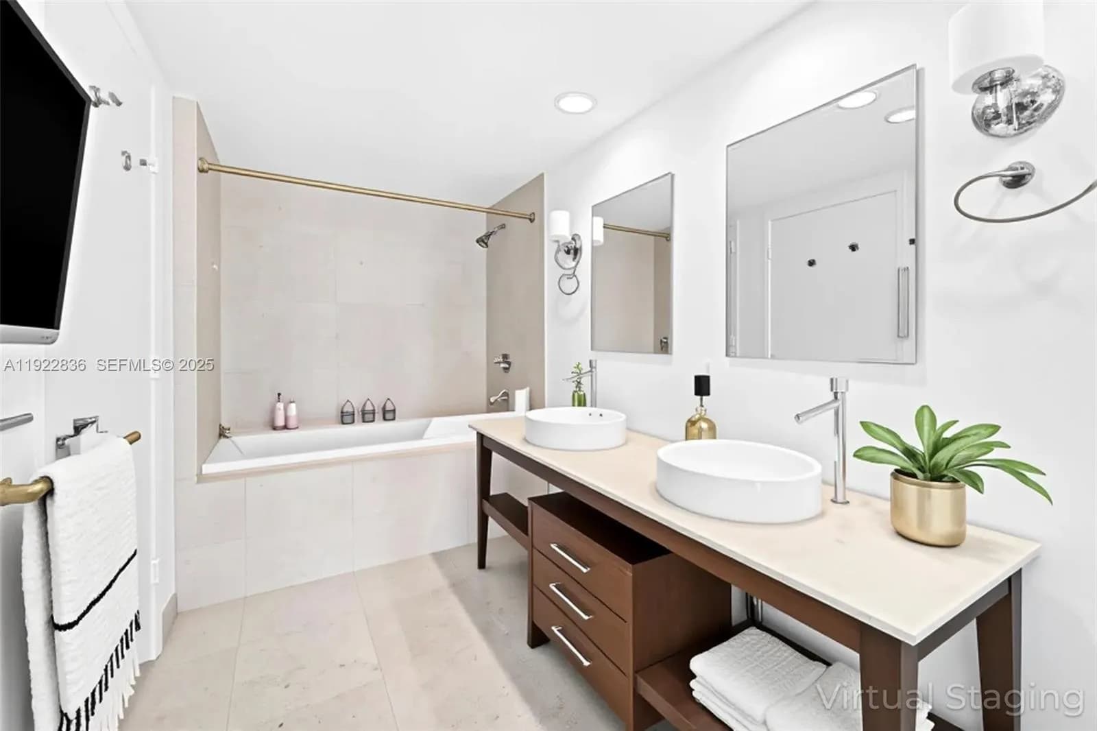485 Brickell Ave # 1907, Miami FL 33131