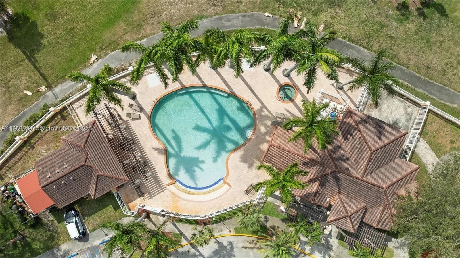 17847 NW 74th Path, Hialeah FL 33015