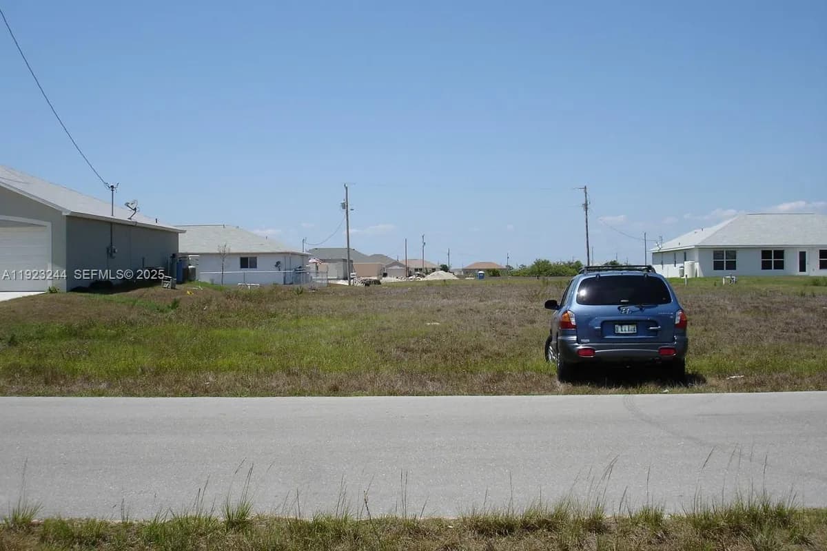 1309 NW 10 St, Cape Coral FL 33993