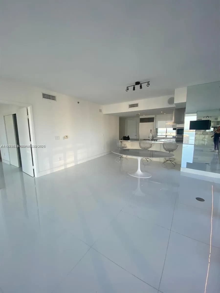 495 Brickell Ave # 2902, Miami FL 33131