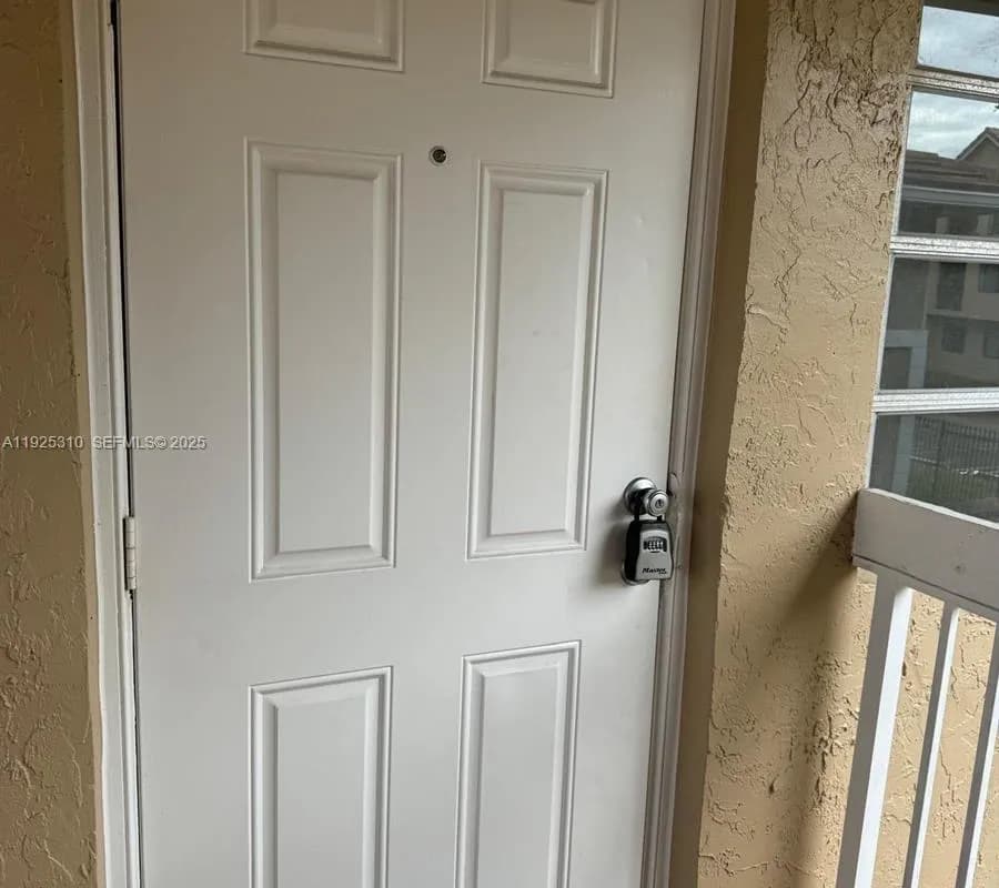 10120 TWIN LAKES # G, Coral Springs FL 33071