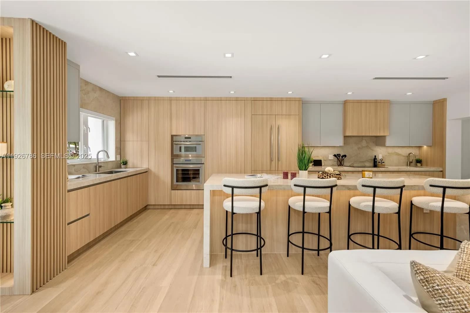 6011 Maynada St, Coral Gables FL 33146