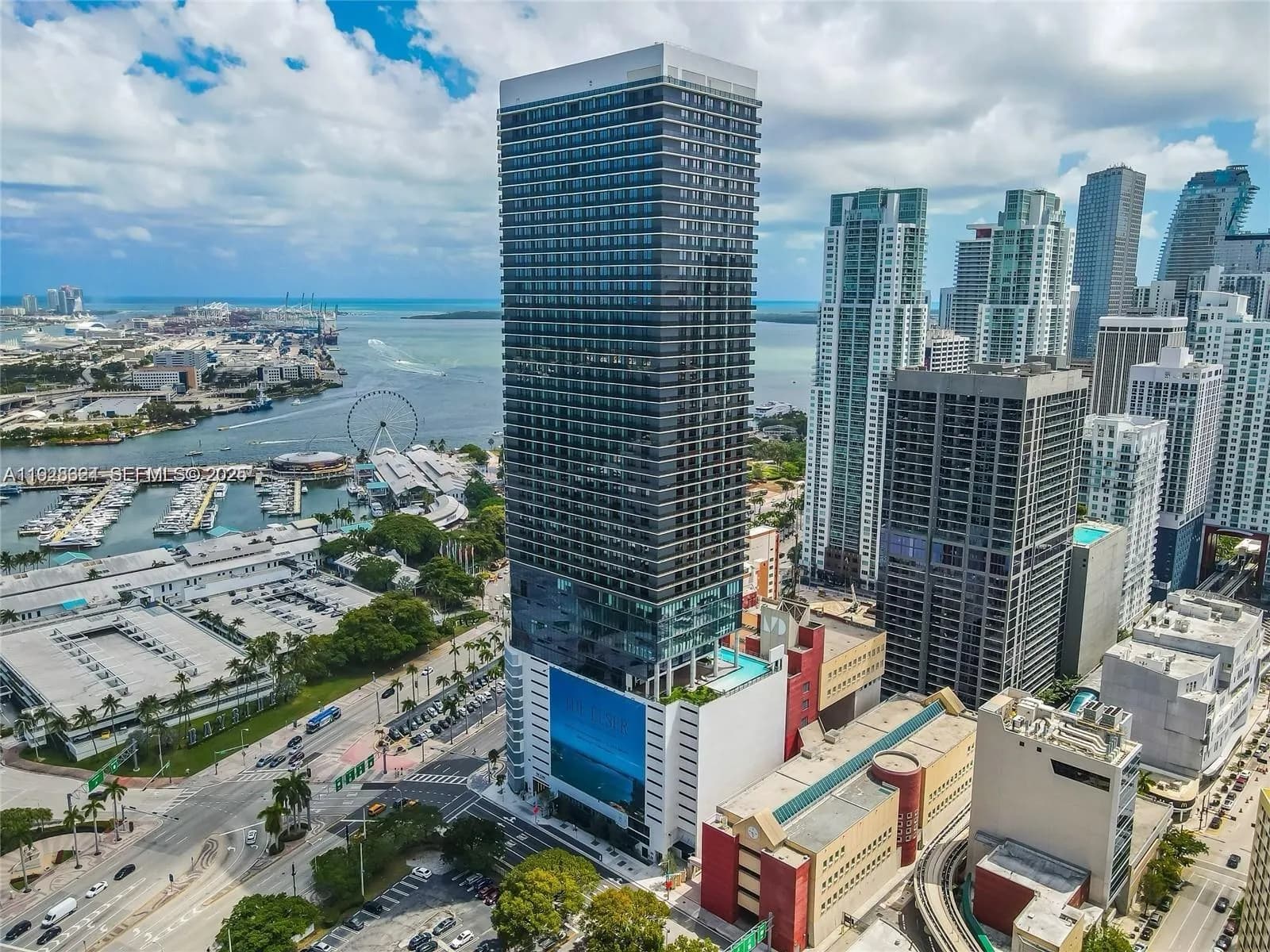 1 bedroom 2 bath for sale at 398 NE 5th St # 2414, Miami FL 33132