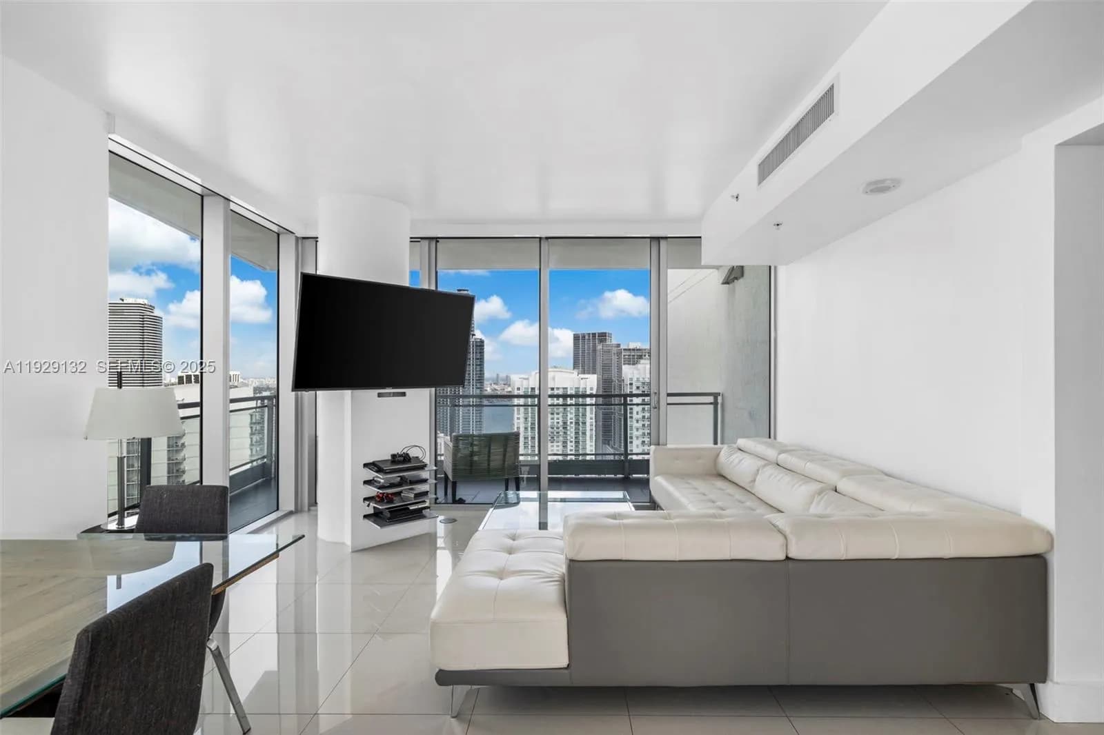 2 bedroom 2 bath for sale at 92 SW 3rd St # 4610, Miami FL 33130