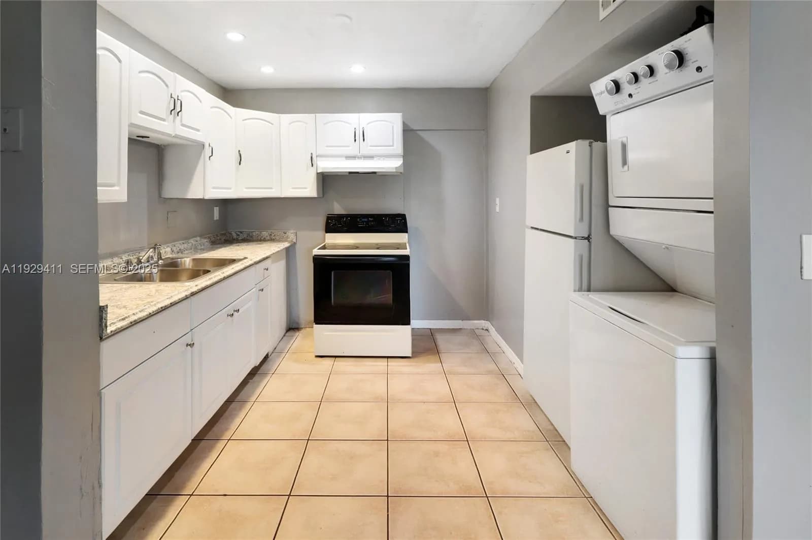 6352 Boulevard Of Champions # 1, North Lauderdale FL 33068