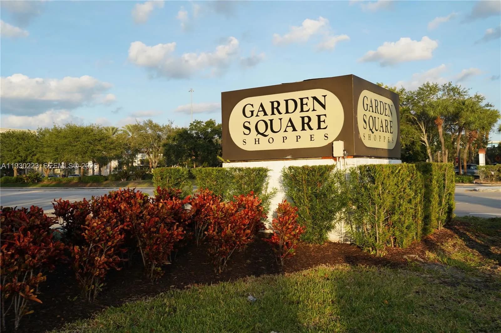 2 bedroom 2 bath for sale at 2427 24th Lane, Palm Beach Gardens FL 33418