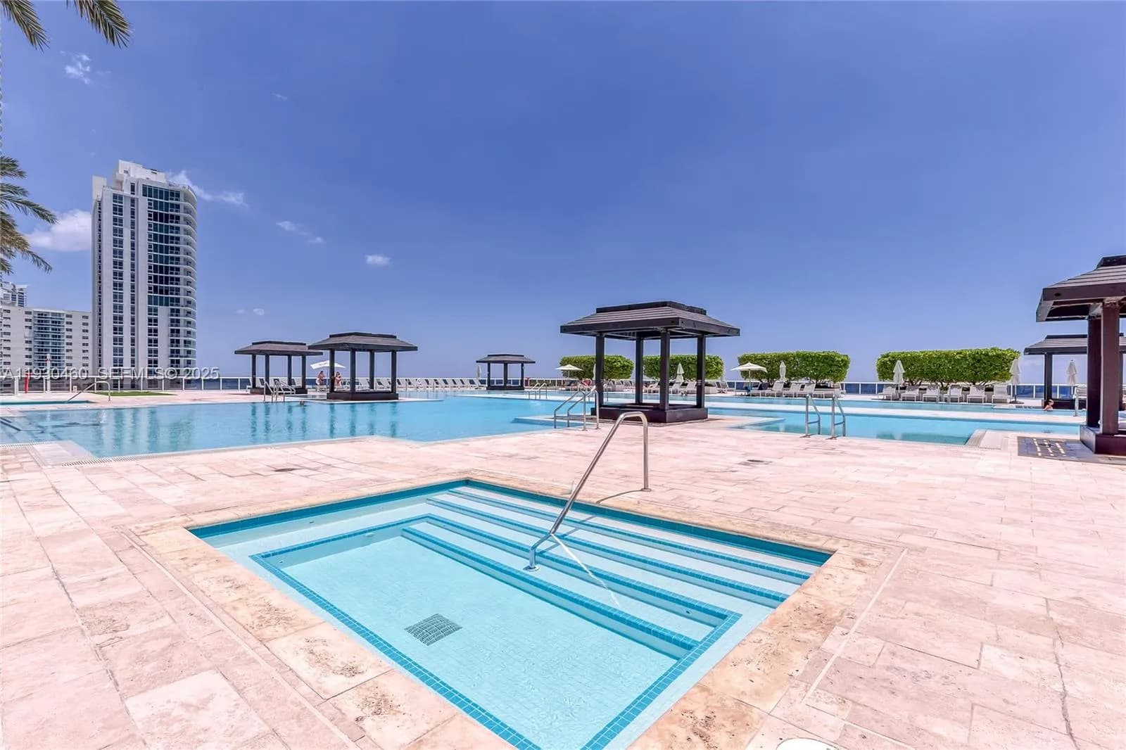 1830 S OCEAN DR # 4601, Hallandale Beach FL 33009