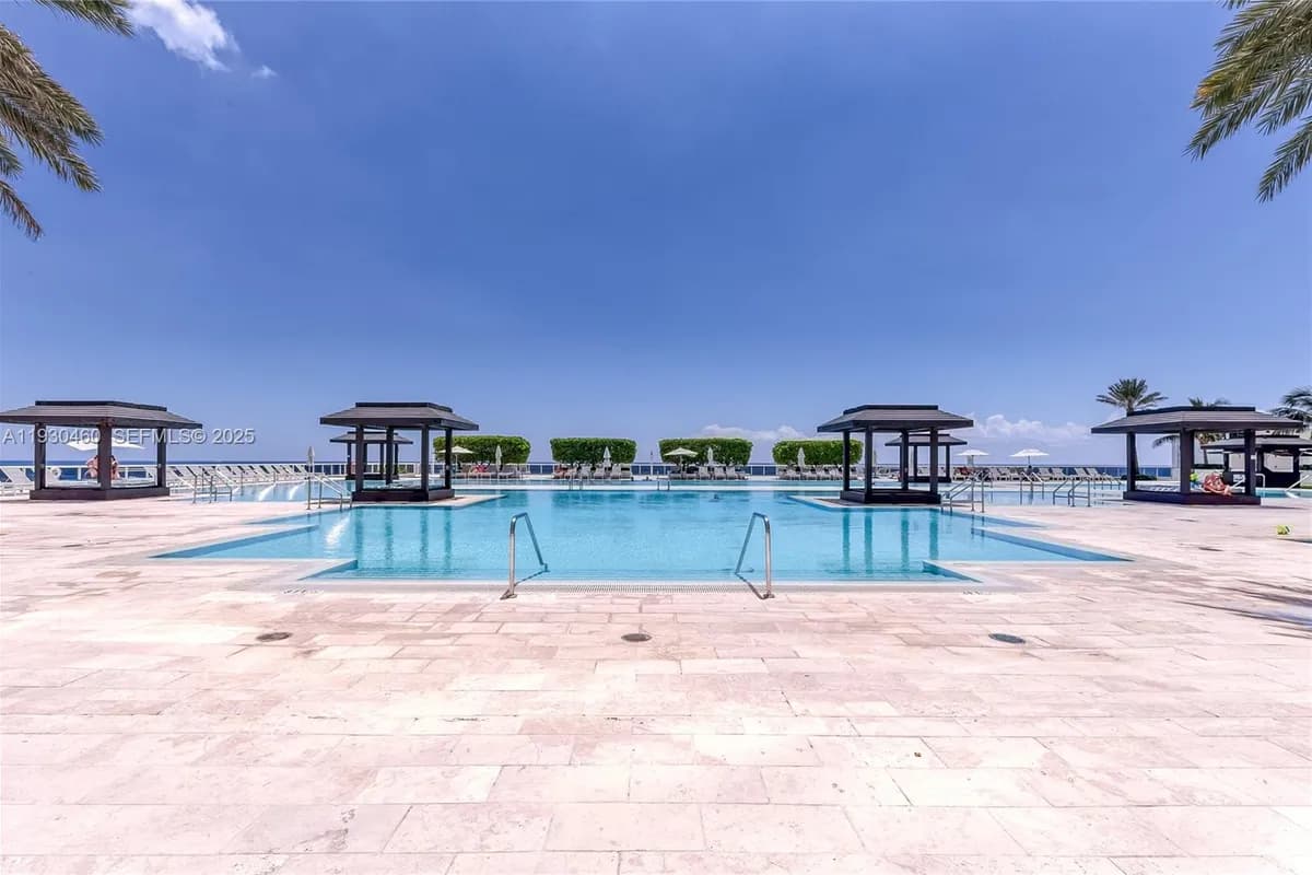 1830 S OCEAN DR # 4601, Hallandale Beach FL 33009