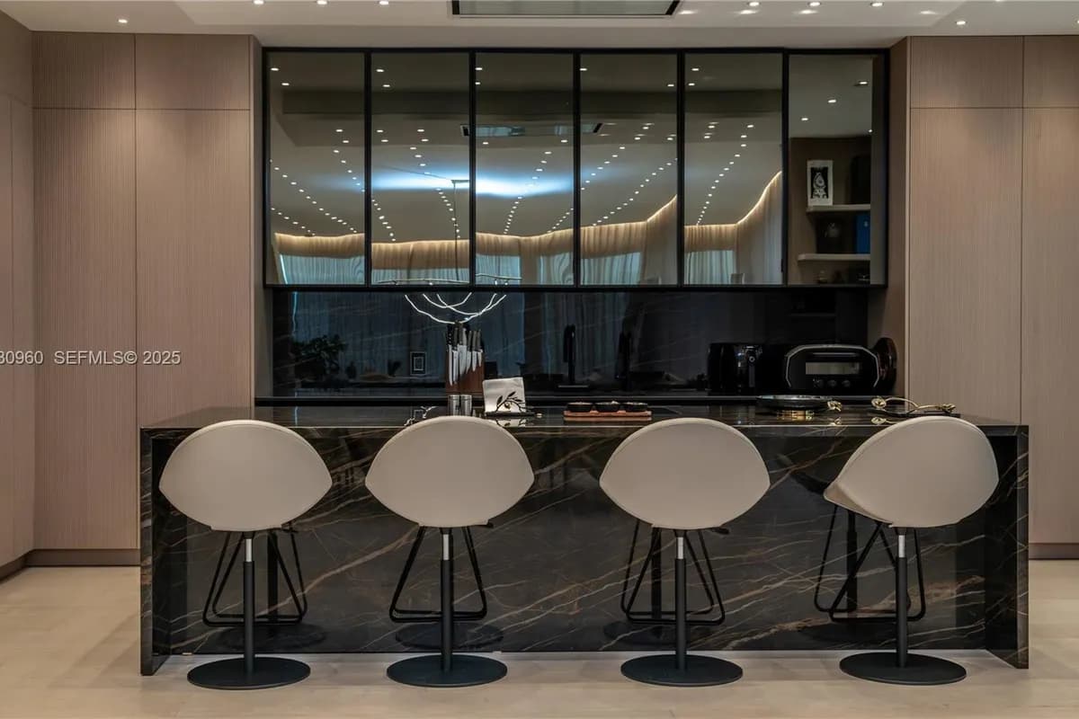 10101 Collins Ave # 4A, Bal Harbour FL 33154