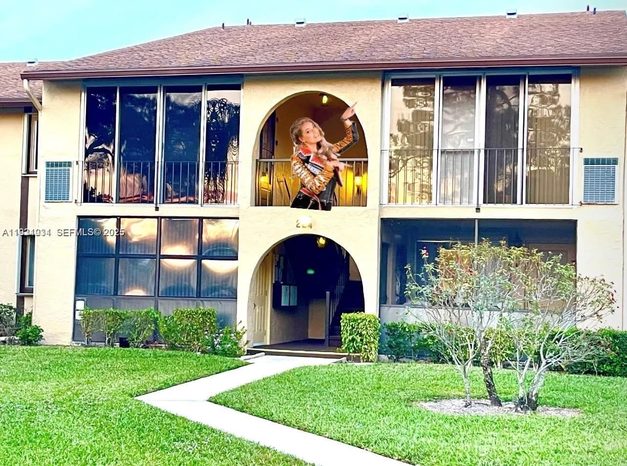 224 Pine Hov Cir # 2, Green Acres FL 33463