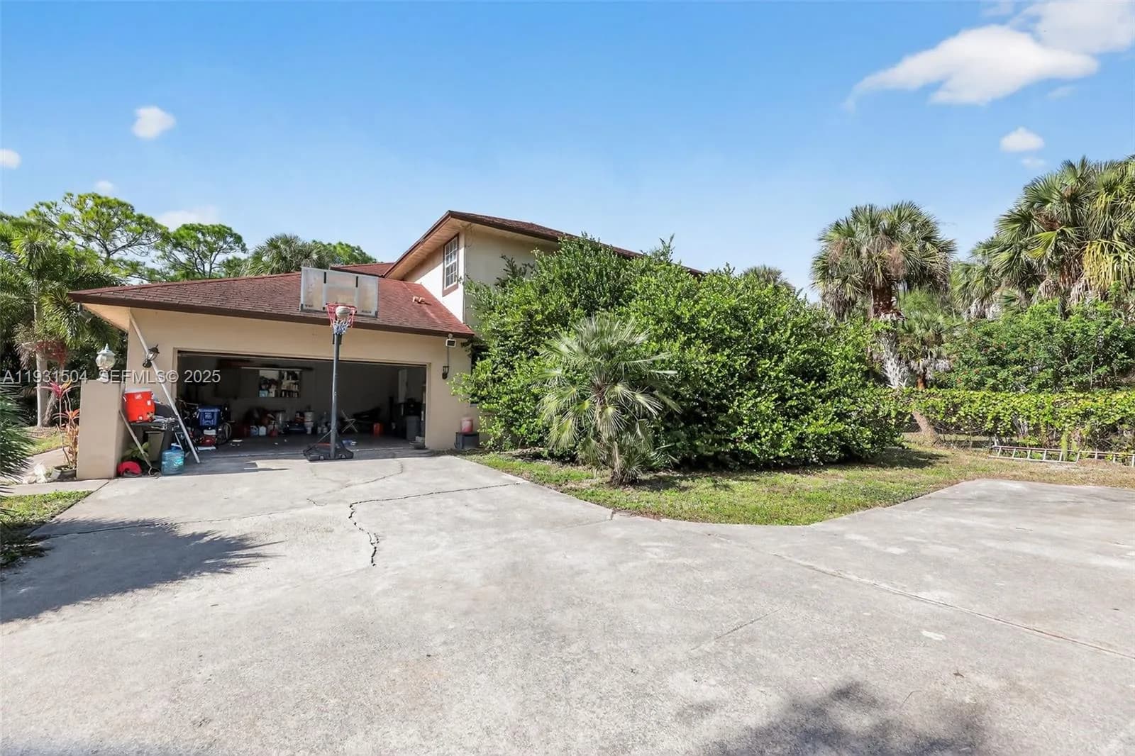 16875 N 68th St N, Loxahatchee FL 33470