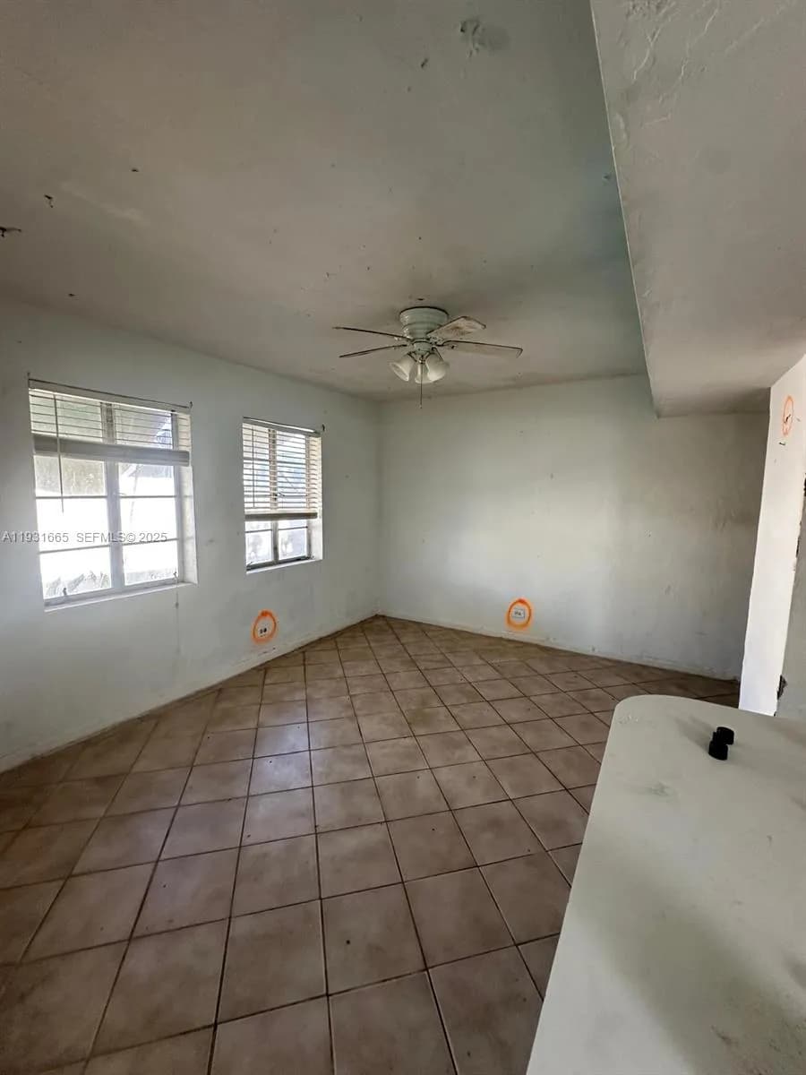 1300 W 7th St, Riviera Beach FL 33404