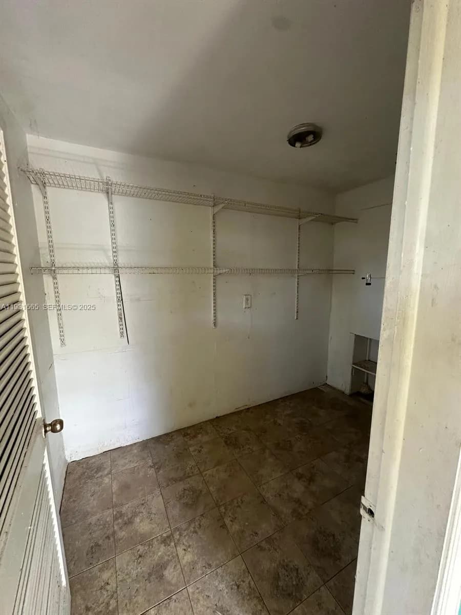 1300 W 7th St, Riviera Beach FL 33404