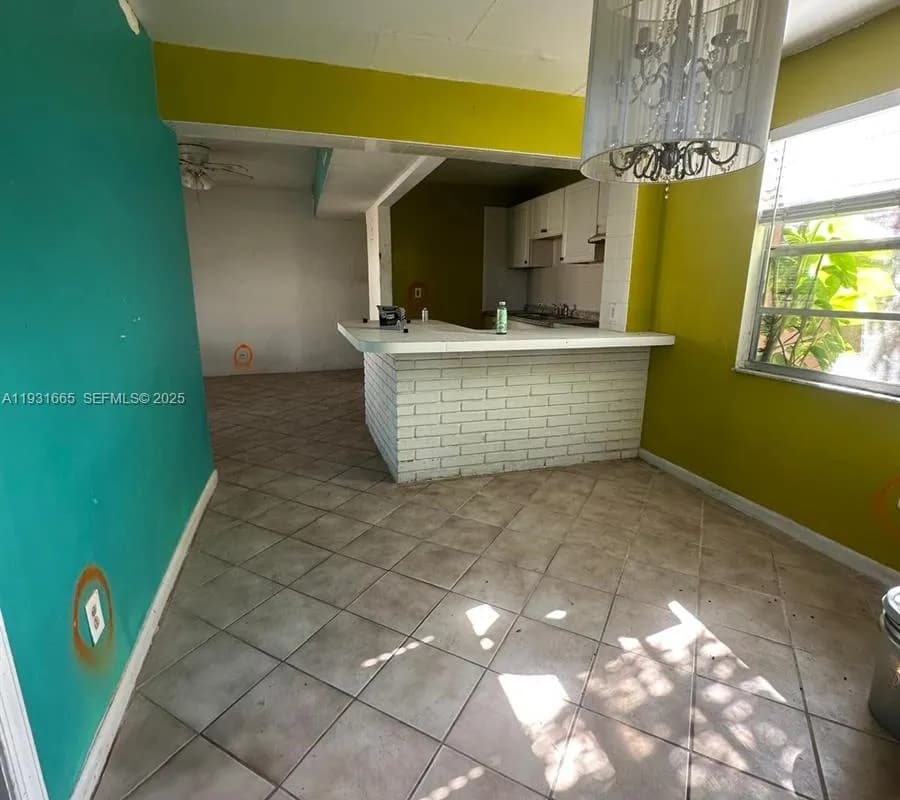 1300 W 7th St, Riviera Beach FL 33404