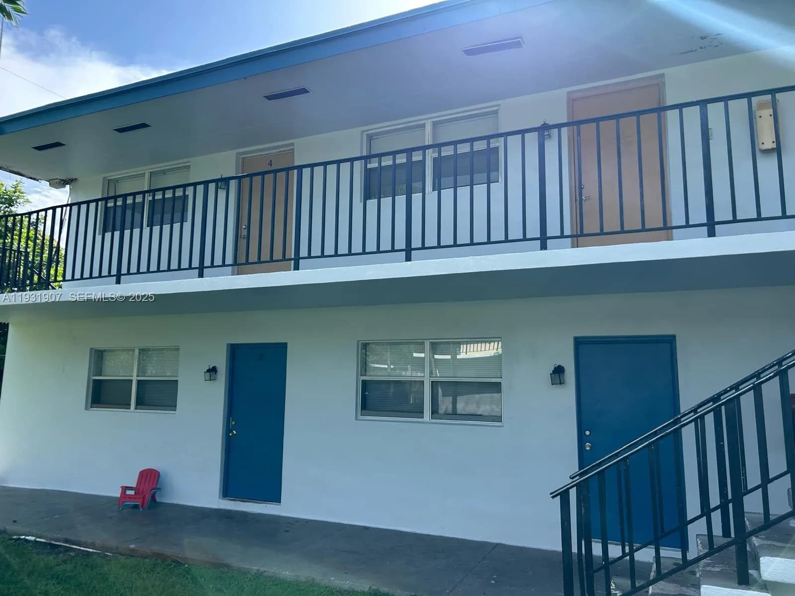 215 W Blue Heron Blvd, Riviera Beach FL 33404