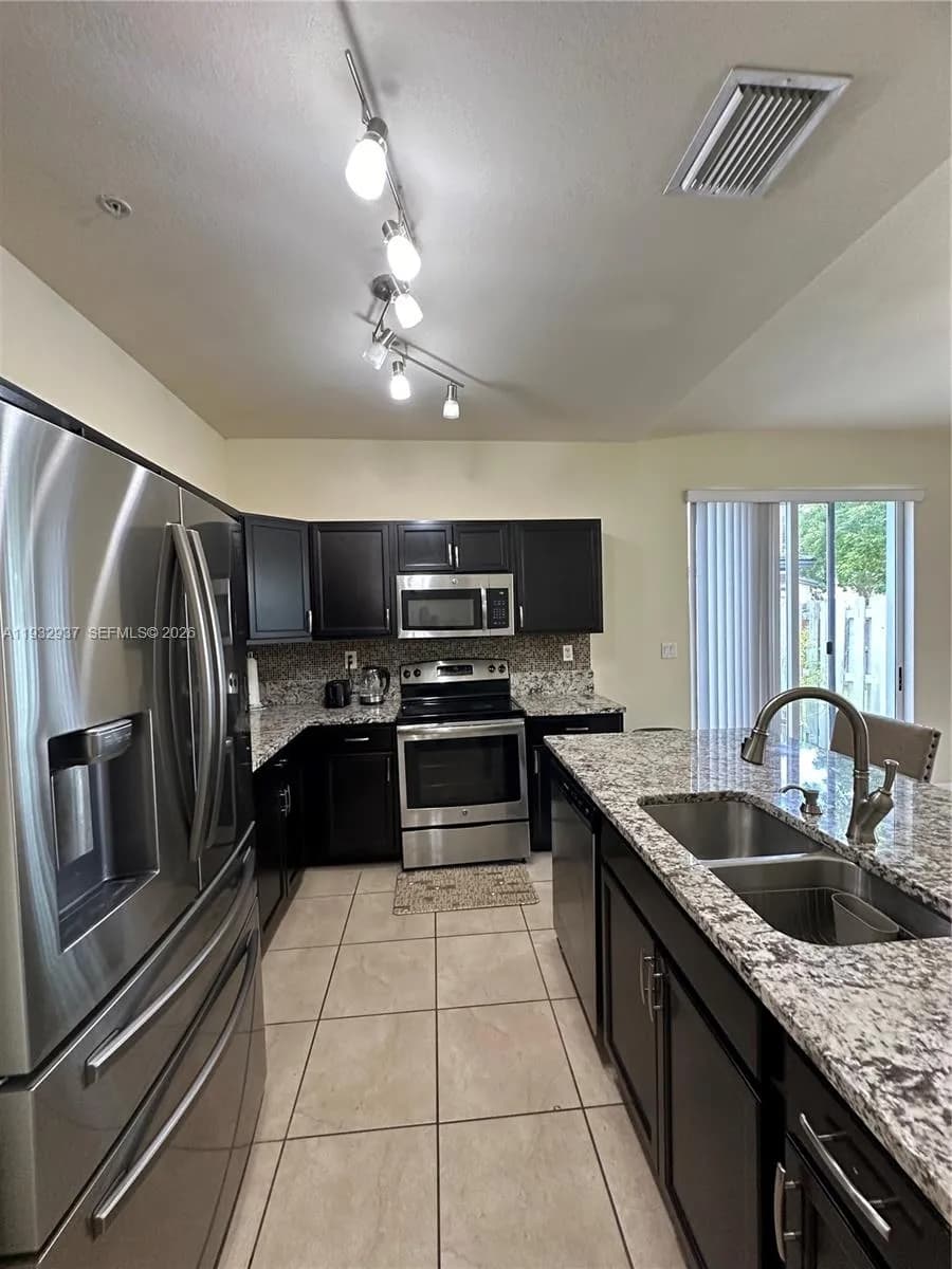 133 SE 28th Ter # 8, Homestead FL 33033