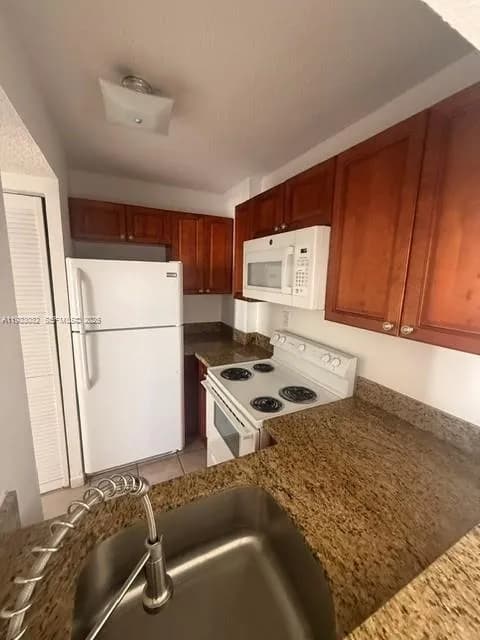 8145 NW 7th St # 406, Miami FL 33126
