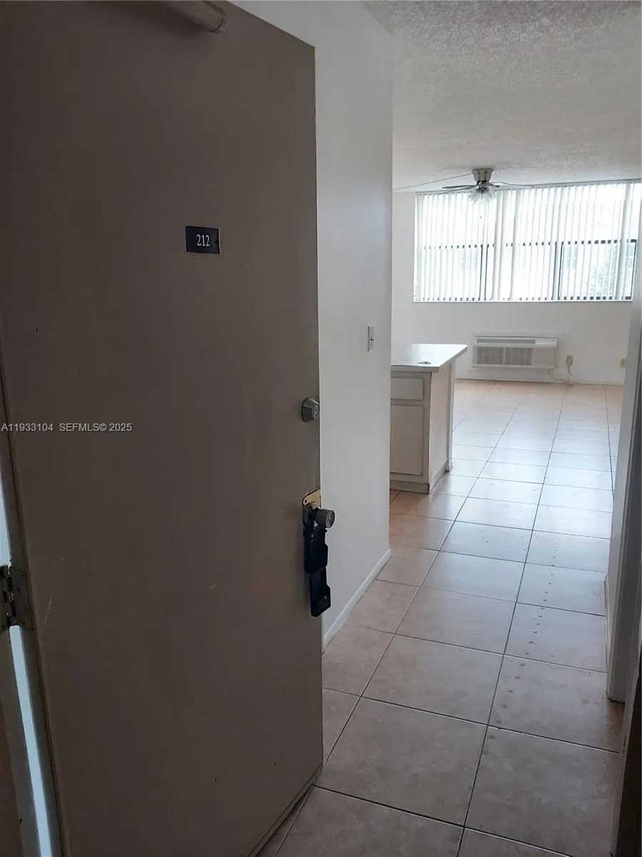 2501 Riverside Dr # A, Coral Springs FL 33065