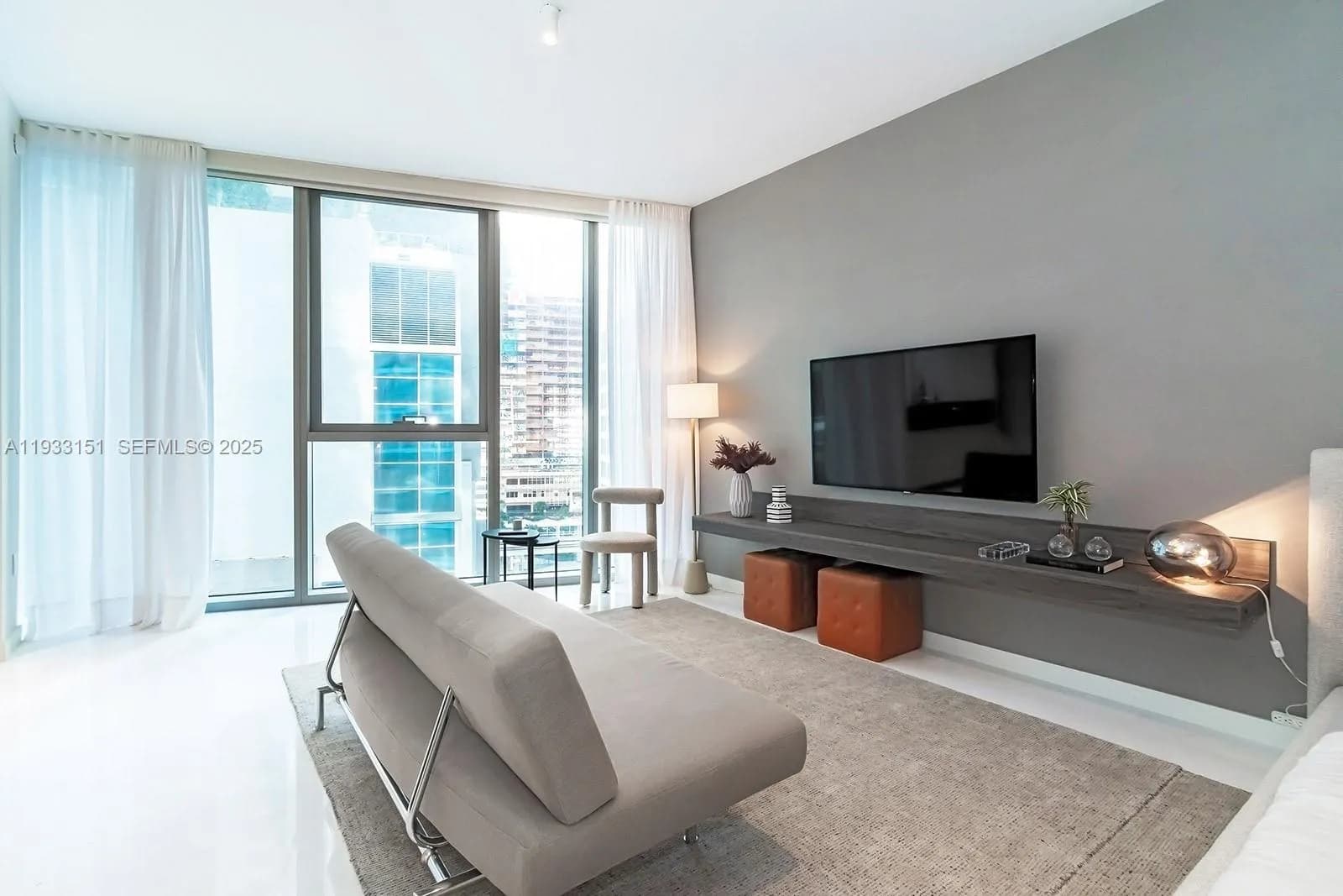 1 bath for sale at 300 Biscayne Blvd Way # 805, Miami FL 33131