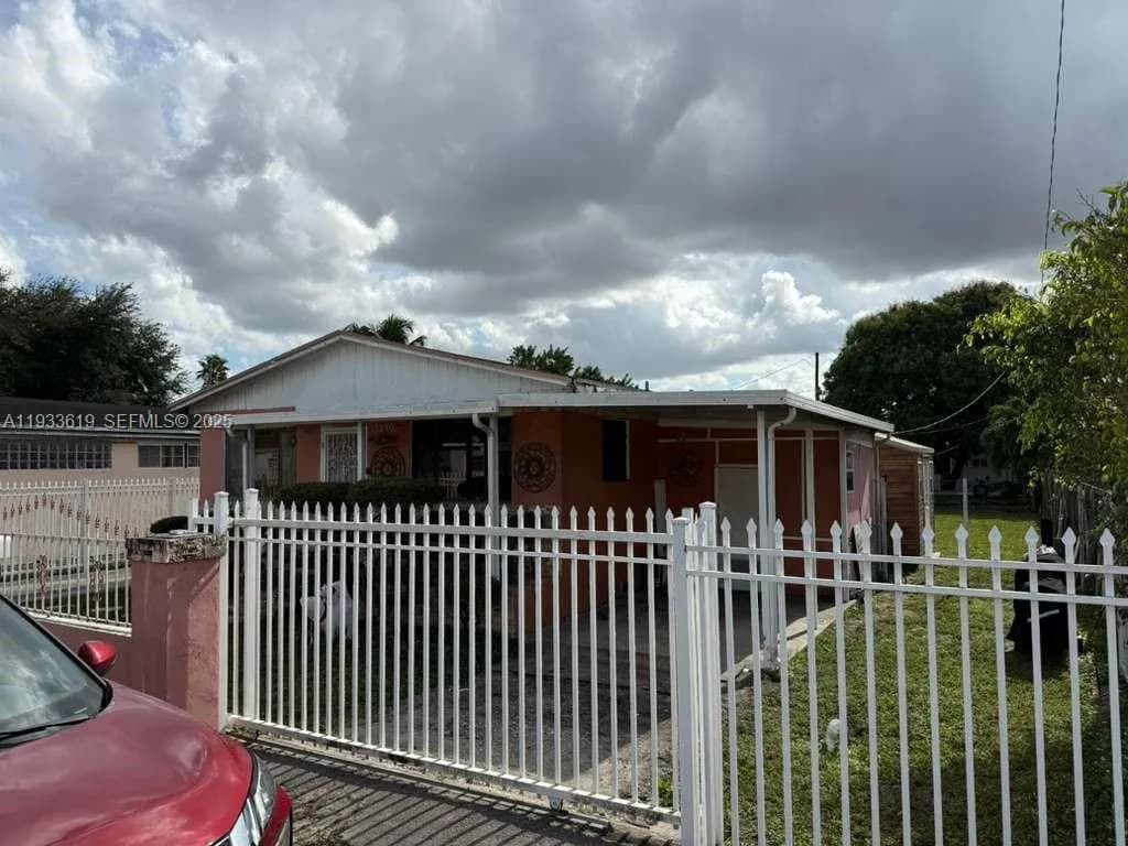 3270 NW 132nd Ter, Opa-Locka FL 33054