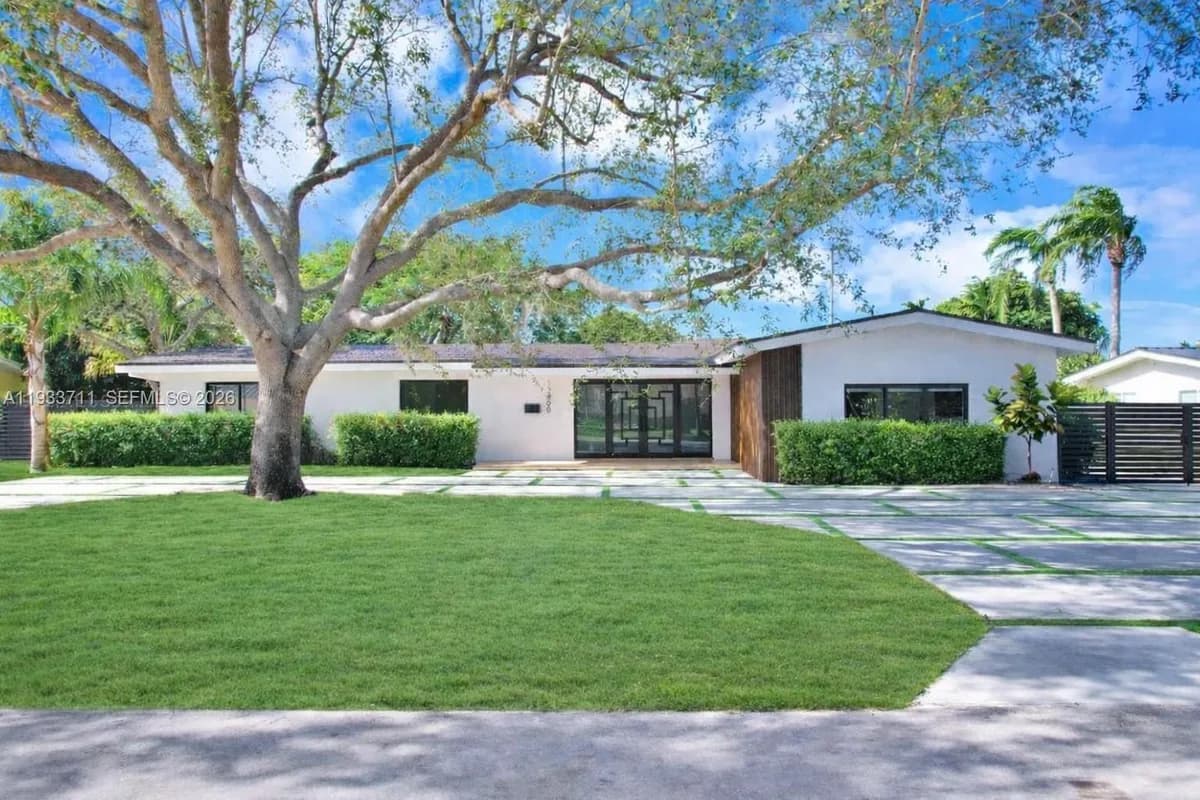 13800 SW 79th Ct, Palmetto Bay FL 33158