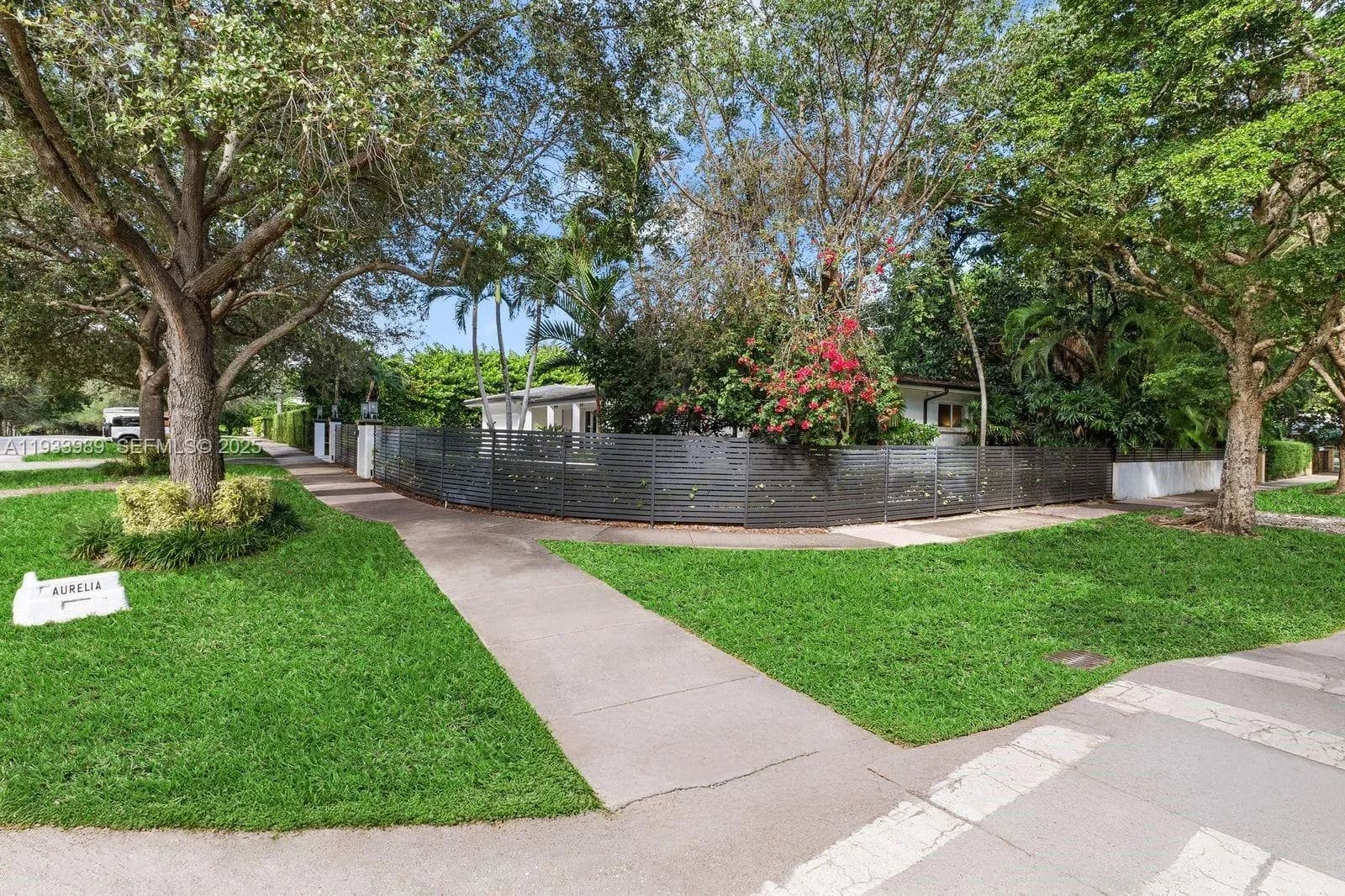 6511 Riviera Dr, Coral Gables FL 33146