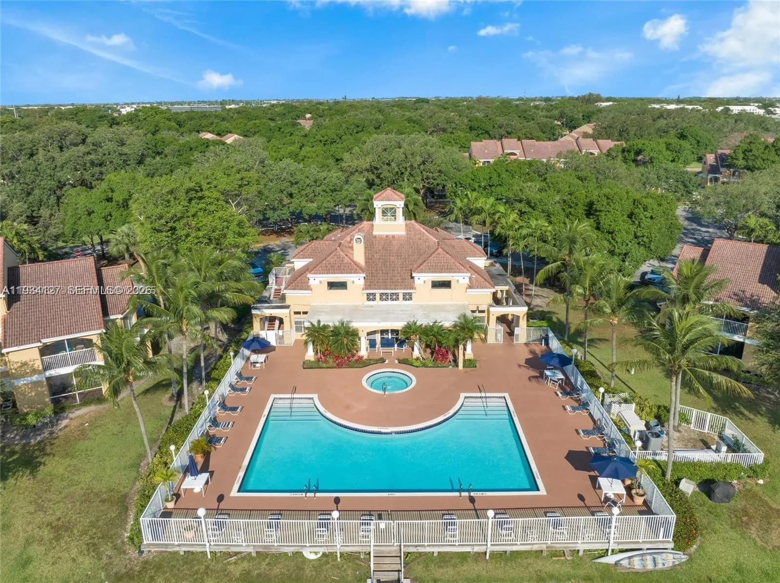 2667 NW 33rd St # 2407, Oakland Park FL 33309