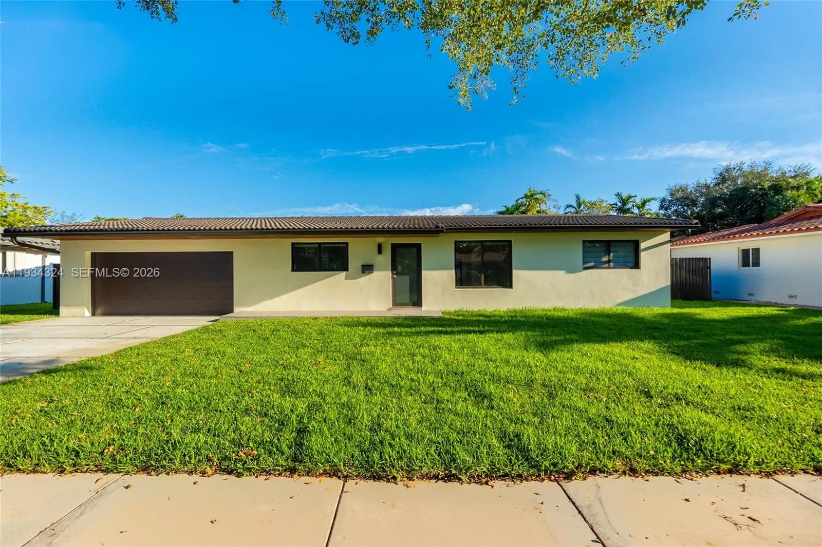 14515 Mahogany Ct, Miami Lakes FL 33014