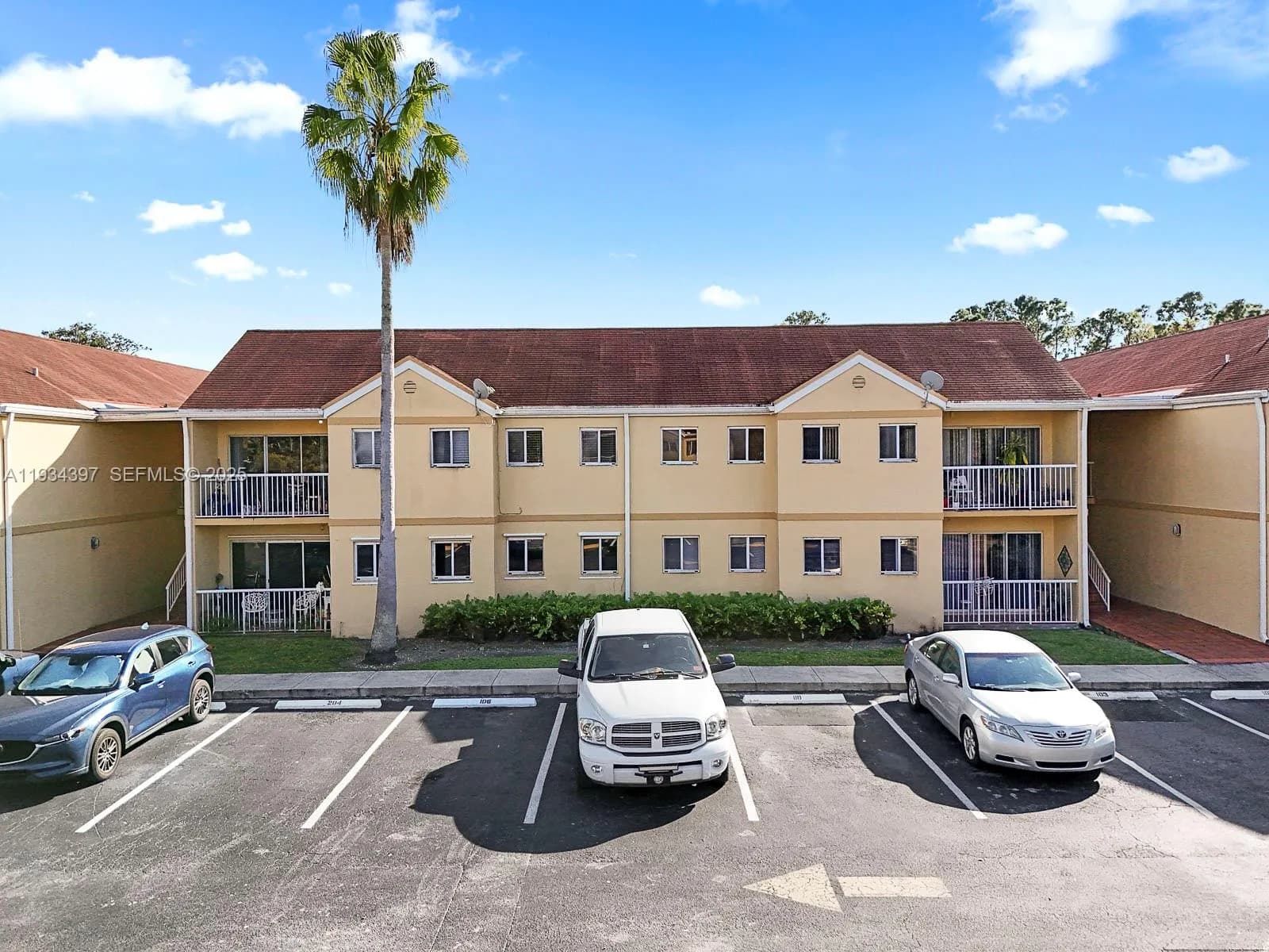 13820 SW 112th St # 109, Miami FL 33186