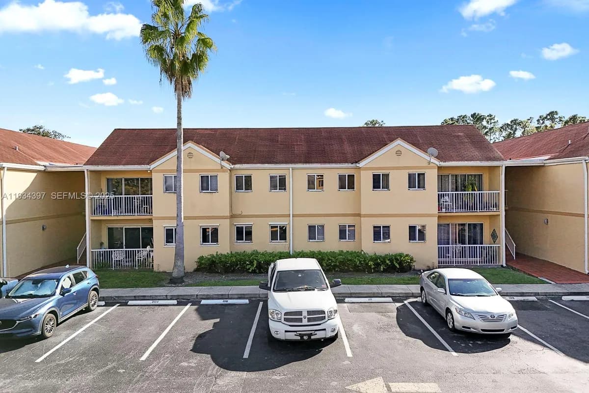 13820 SW 112th St # 109, Miami FL 33186
