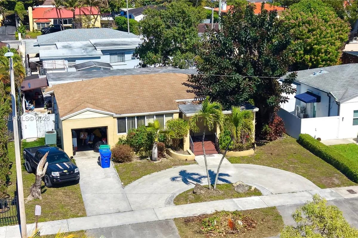 4361 SW 3rd St, Miami FL 33134