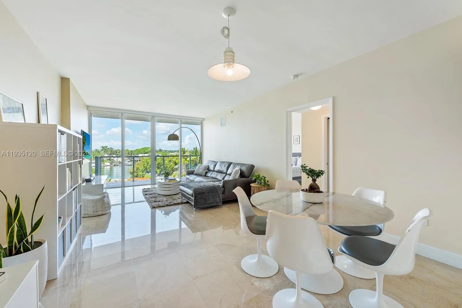 2 bedroom 2 bath for sale at 6305 Indian Creek Dr # 4D, Miami Beach FL 33141