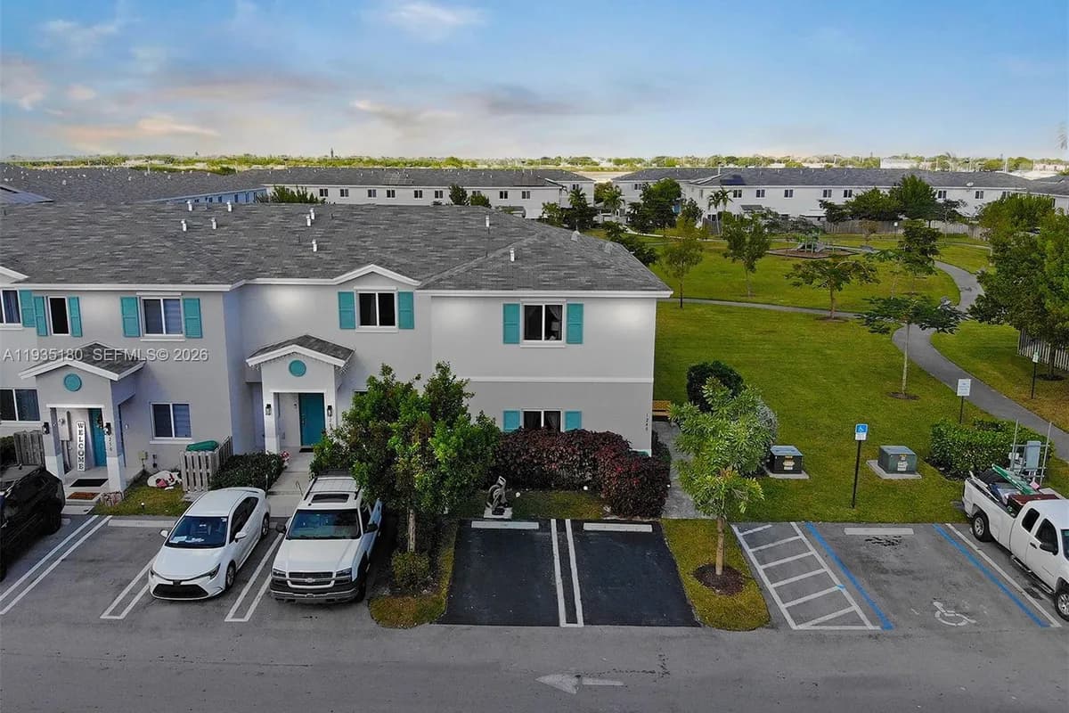 1240 NW 3rd Ln, Florida City FL 33034