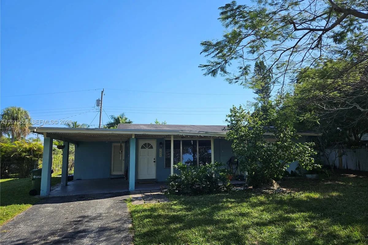 1624 E River Dr, Margate FL 33063