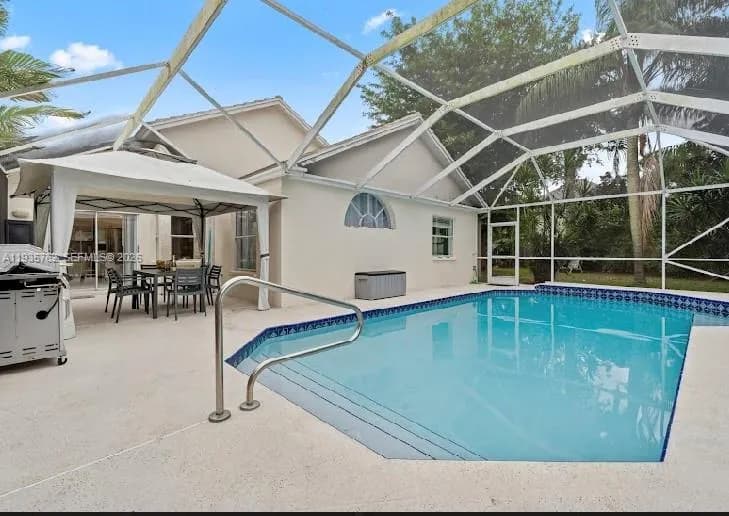 2002 Lake Breeze Ct, Wellington FL 33414