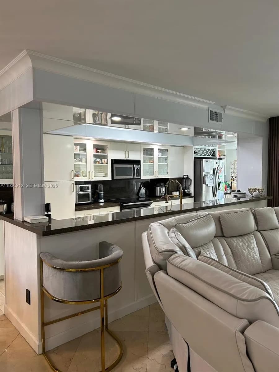 20941 NE 37th Ct, Aventura FL 33180