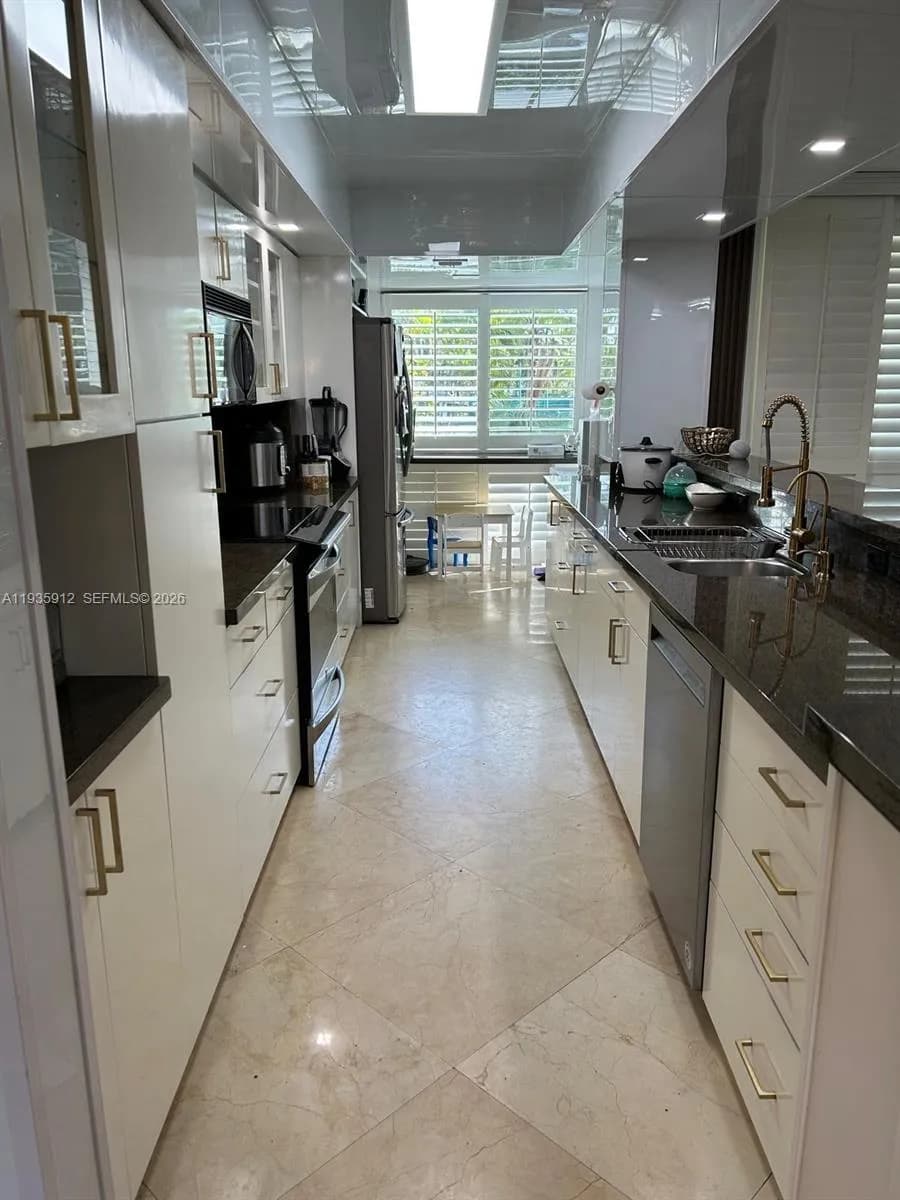 20941 NE 37th Ct, Aventura FL 33180