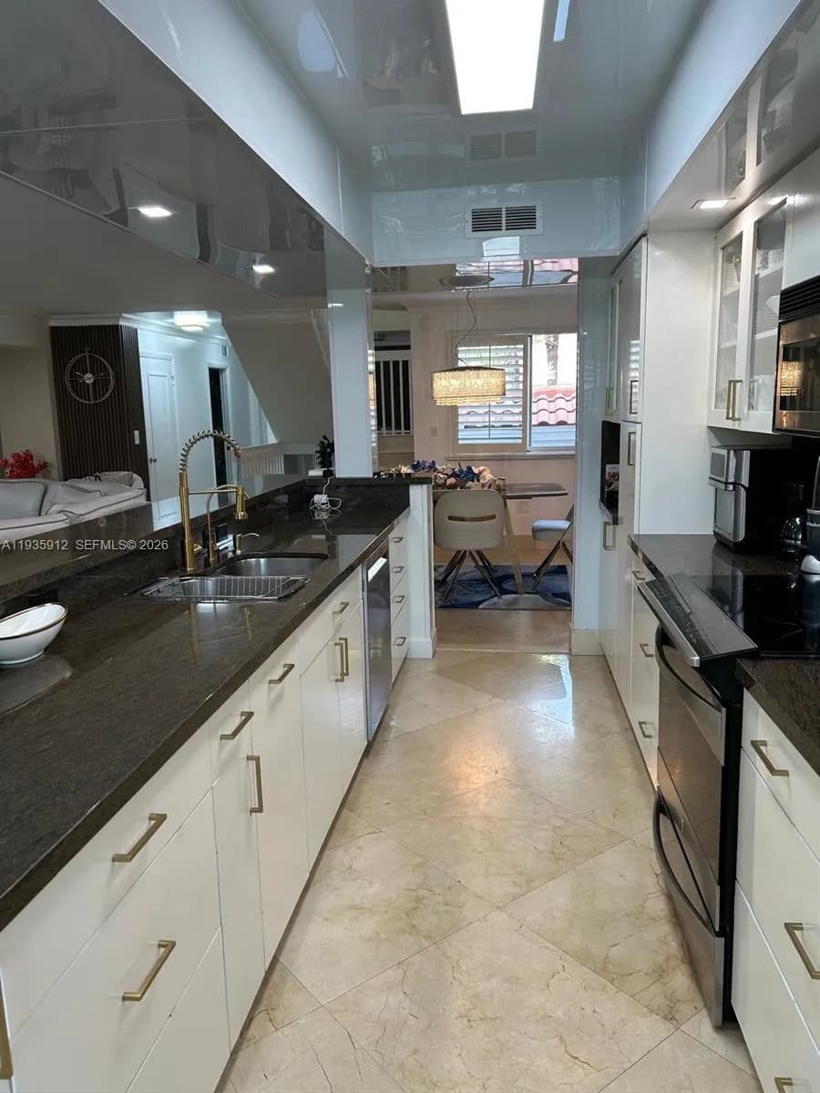 20941 NE 37th Ct, Aventura FL 33180