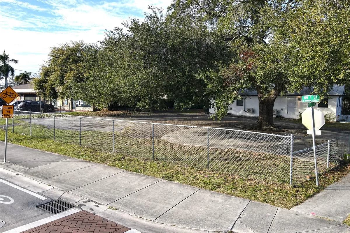 NW 7th Ave, Dania Beach FL 33004