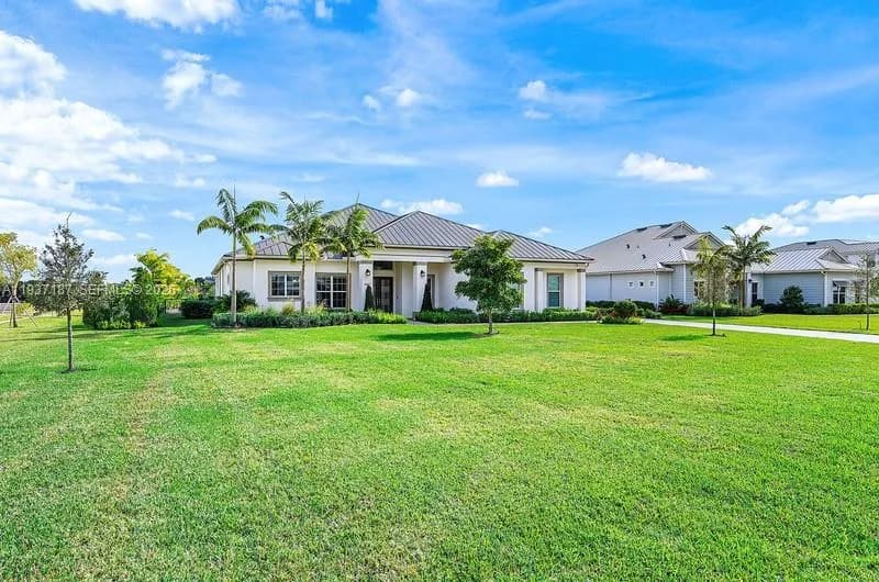 20017 SE Bridgewater Drive, Jupiter FL 33458