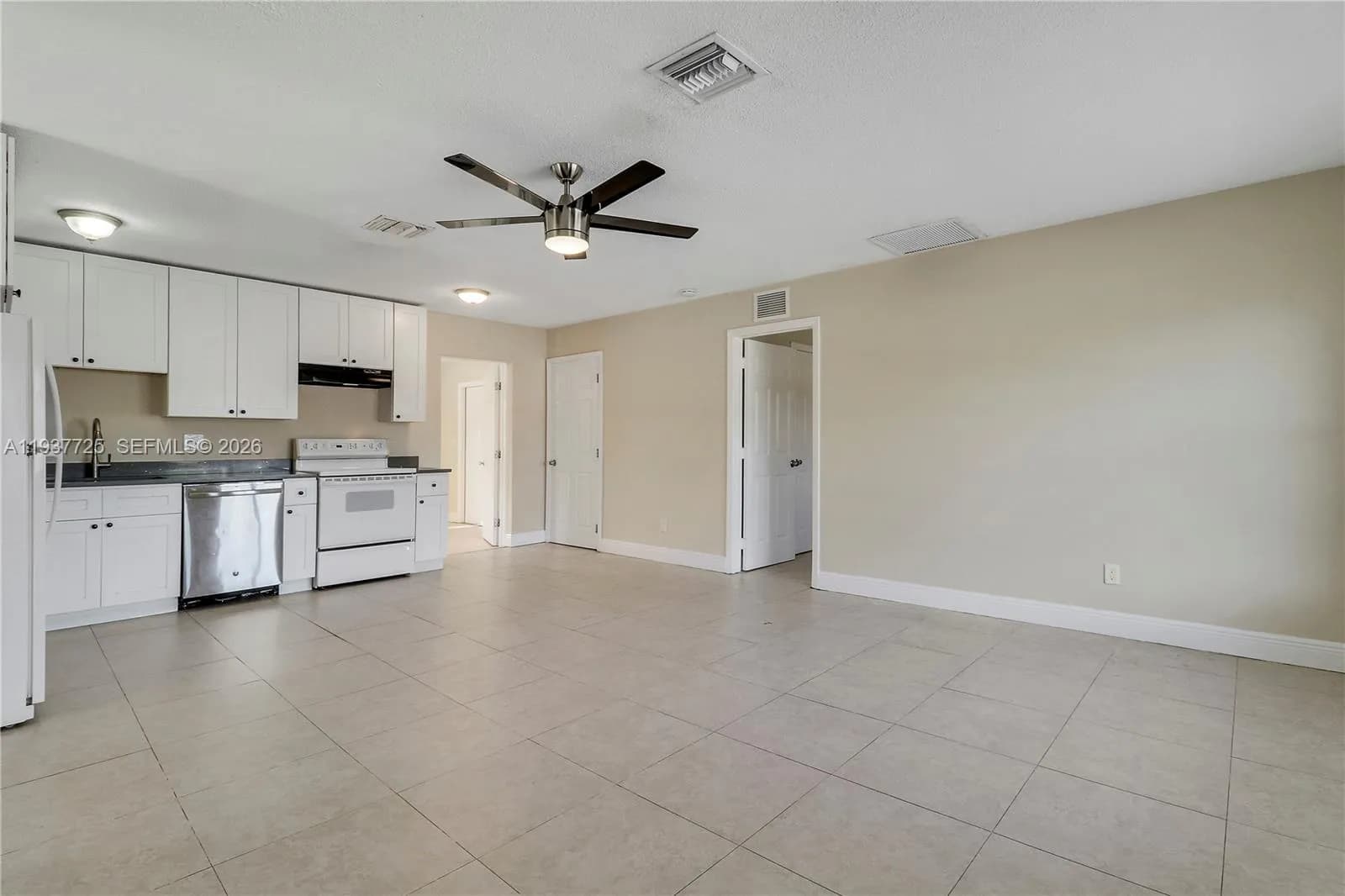 17295 Lincoln Lane, Jupiter FL 33458