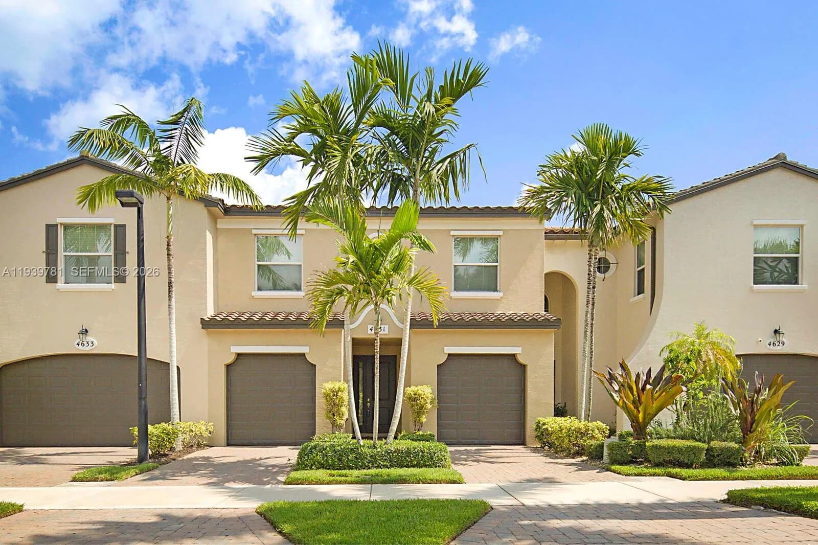 3 bedroom 2 bath for sale at 4631 Mediterranean Cir, Palm Beach Gardens FL 33418