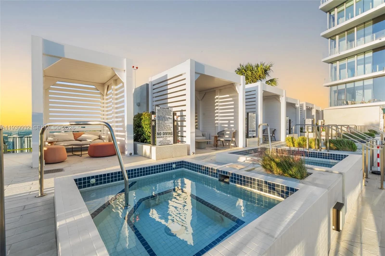 300 Biscayne Blvd Way # 4207, Miami FL 33131