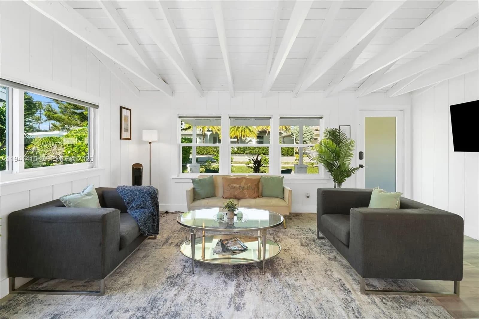 1464 NE 24th St, Wilton Manors FL 33305