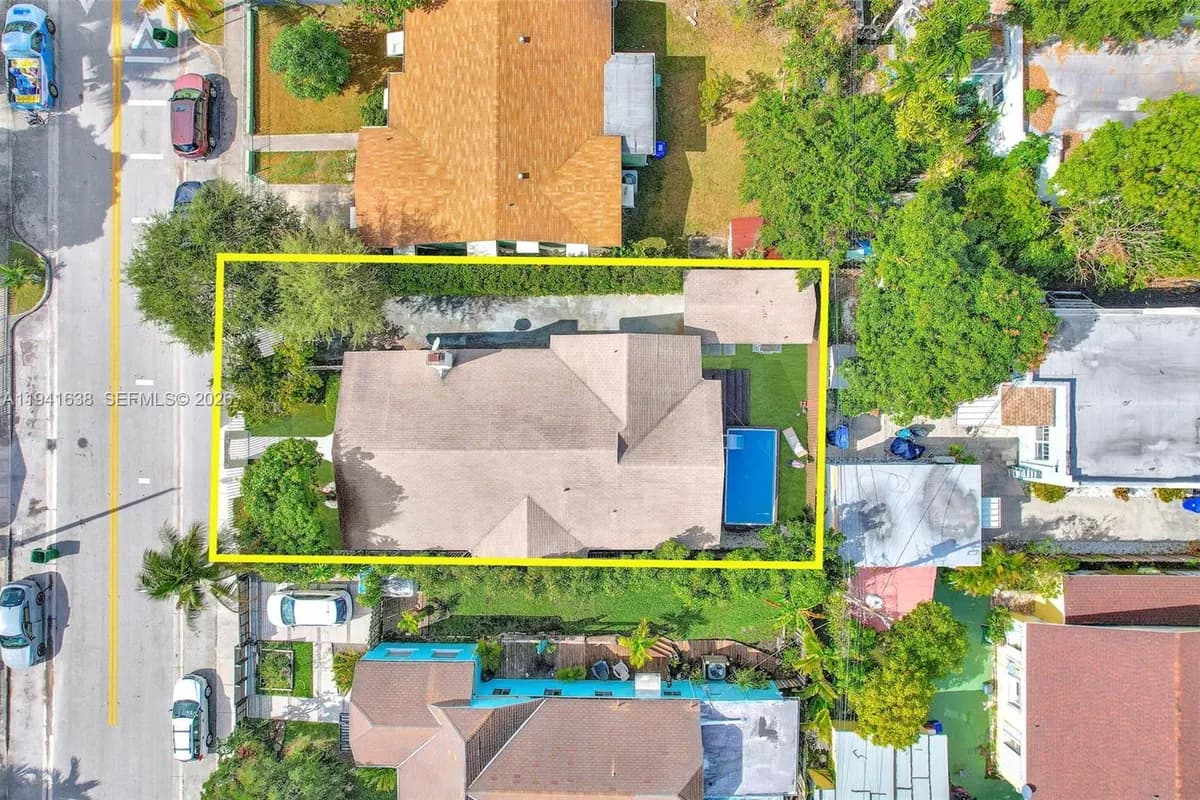 37 NW 47th St, Miami FL 33127