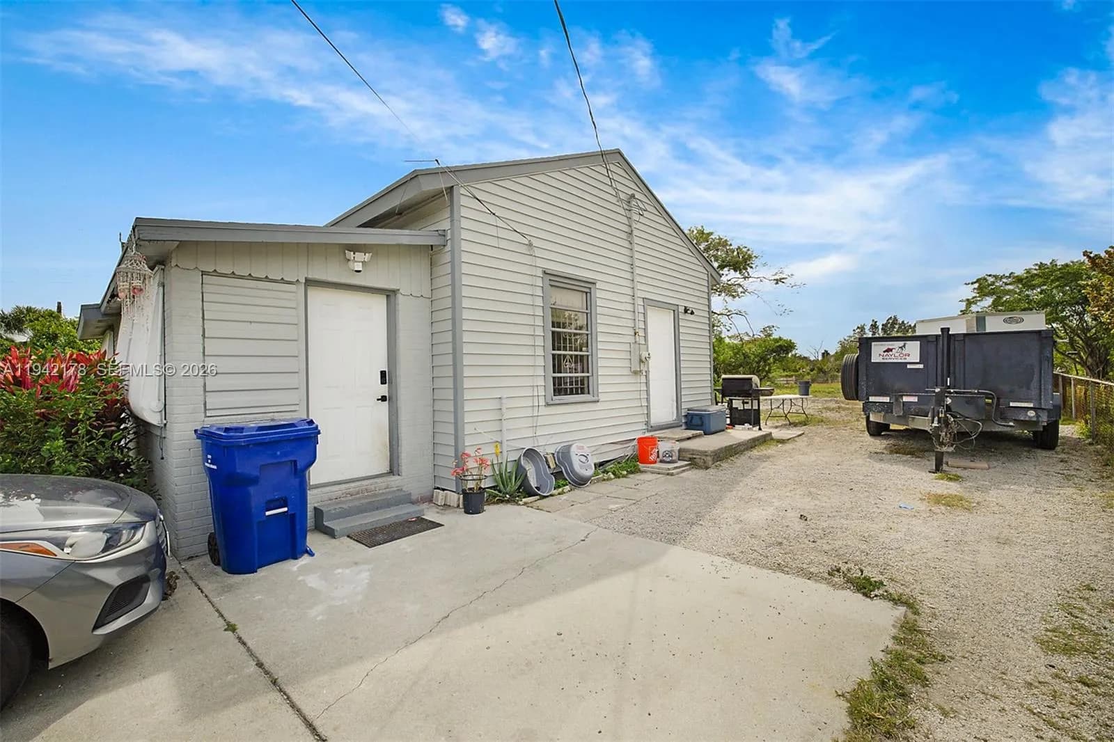 3021 Avenue J, Riviera Beach FL 33404