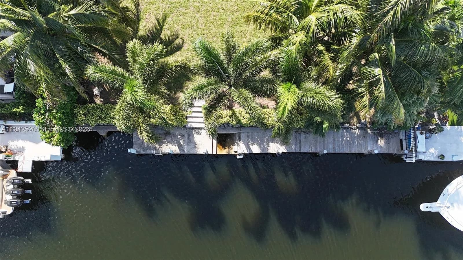 2511 NE 48th Ct, Lighthouse Point FL 33064