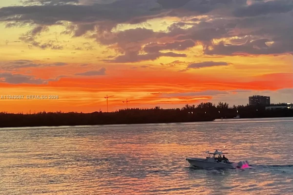 286 Bal Bay Dr # 2B, Bal Harbour FL 33154