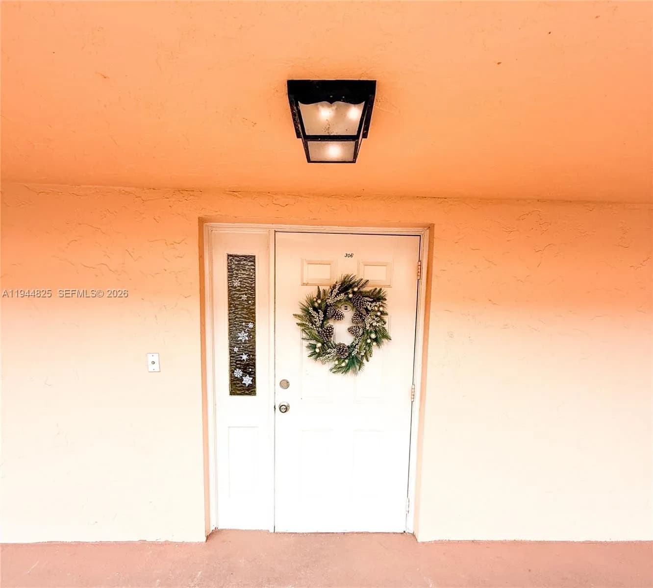 450 Commodore Dr # 306, Plantation FL 33325