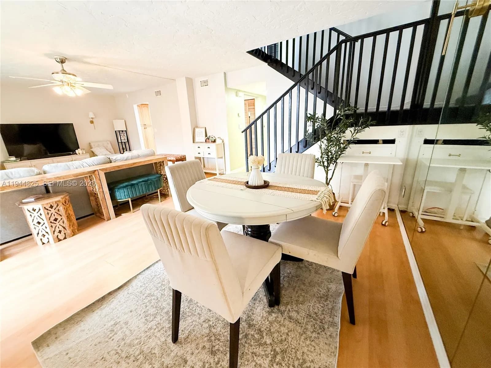 450 Commodore Dr # 306, Plantation FL 33325